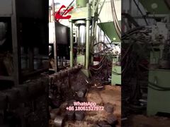 アルミニウム削りくず用油圧スクラップ練炭プレス 3150kN を選ぶ理由をご覧ください