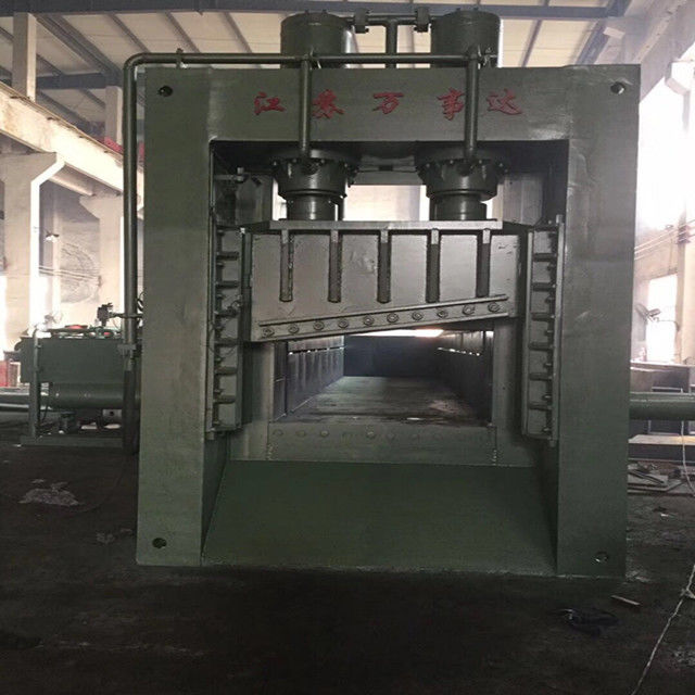 GLC4-27 Gantry Shear Recycling Rubber Powder Machine 2t /Min